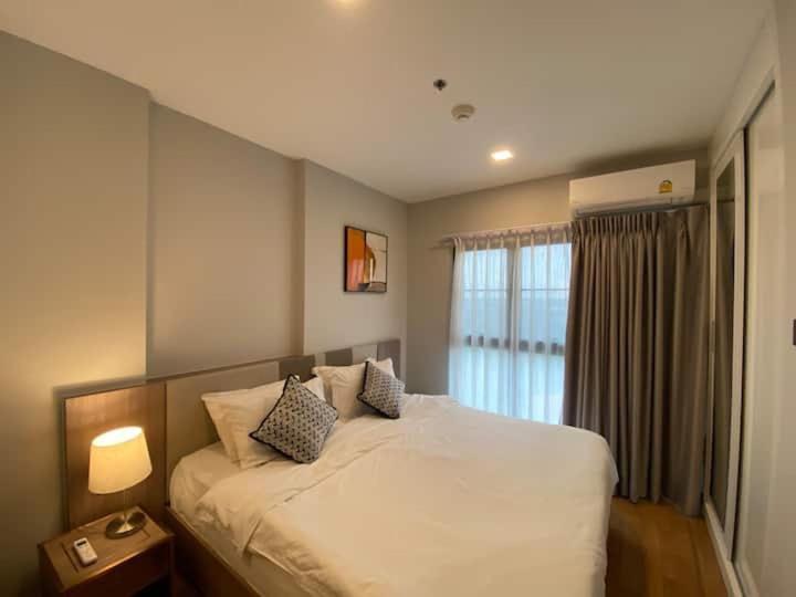 Modern Style Room With Sky Pool 古城边天际泳池公寓 Chiang Mai Buitenkant foto